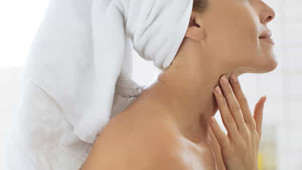Dark Neck Remedy: మీ మెడపై నలుపుగా ఉందా.. ఈ సులభమైన హోం రెమెడీస్తో వారంలోపు చెక్ పెట్టండి