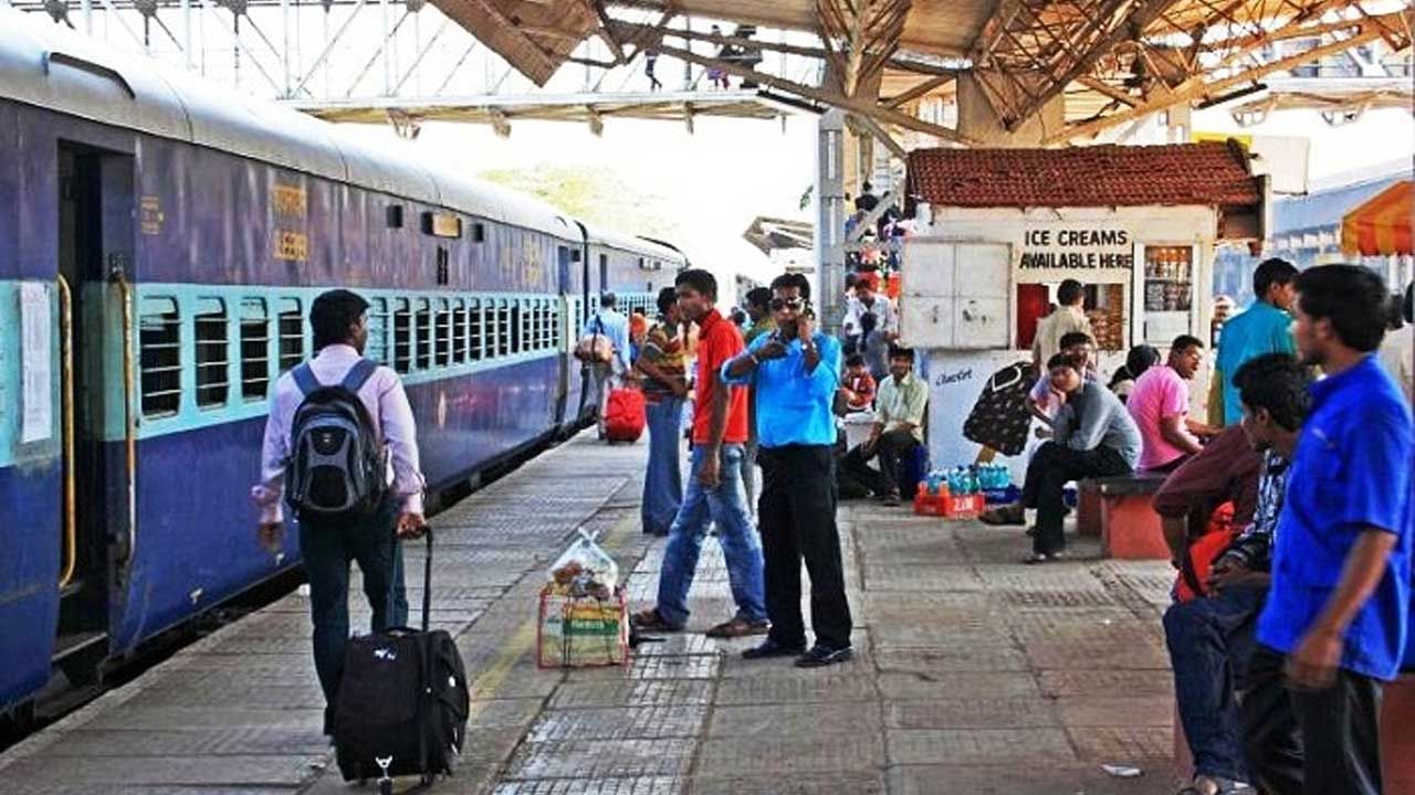 Dasara Special Trains: రైల్వే ప్రయాణికులకు అలర్ట్.. తెలుగు రాష్ట్రాల్లో దసరాకు 620 స్పెషల్ ట్రైన్లు