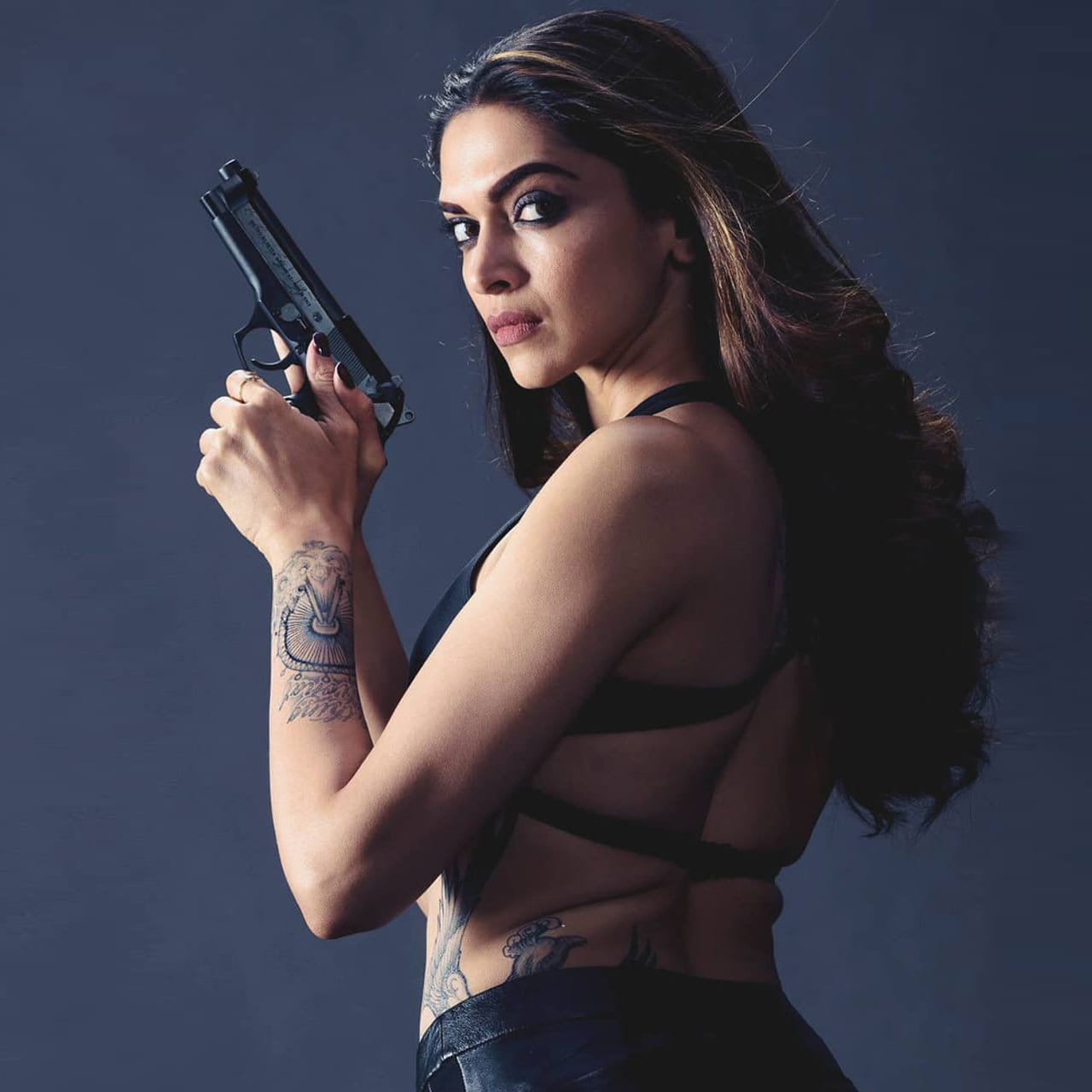 గ్లామర్‌ షో మాత్రమే కాదు... యాక్షన్‌ థ్రిల్స్‌ చూపించే సత్తా కూడా మాలో ఉందని ప్రూవ్ చేస్తున్నారు బాలీవుడ్ బ్యూటీస్. ఓ వైపు గ్లామర్ ఇమేజ్‌ కంటిన్యూ చేస్తూనే యాక్షన్ యాంగిల్‌ను కూడా గట్టిగానే చూపిస్తున్నారు.