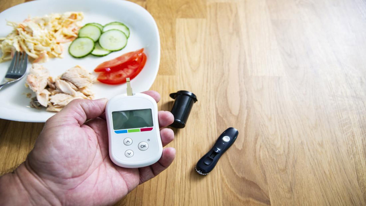 Diabetes: మధుమేహం ఉన్నవారు పరగడుపున ఖాళీ పొట్టతో తినాల్సిన సూపర్ ఫుడ్స్‌ ఇవి..!