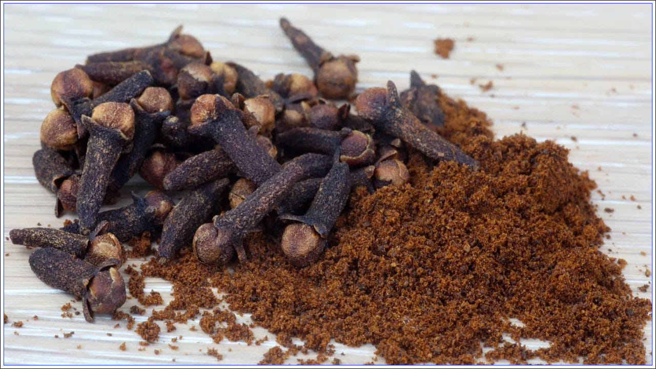 మనం చిన్నతనం నుండే లవంగాలు తినాలని సలహా ఇస్తుంటాము. లవంగాలు తినడం వల్ల రోగనిరోధక శక్తి పెరుగుతుంది. రుతుపవనాలు, వర్షాకాలం, శీతాకాలం, వేసవి కాలం మారినప్పుడు వ్యాధులు వస్తాయి. అలాంటి సందర్భాలలో లవంగాలు తినడం మంచిది. మీరు ఎలాంటి ఇన్ఫెక్షన్ బారిన పడకుండా ఉండాలంటే లవంగాలు తినండి. తినడానికి బదులు నమలండి.