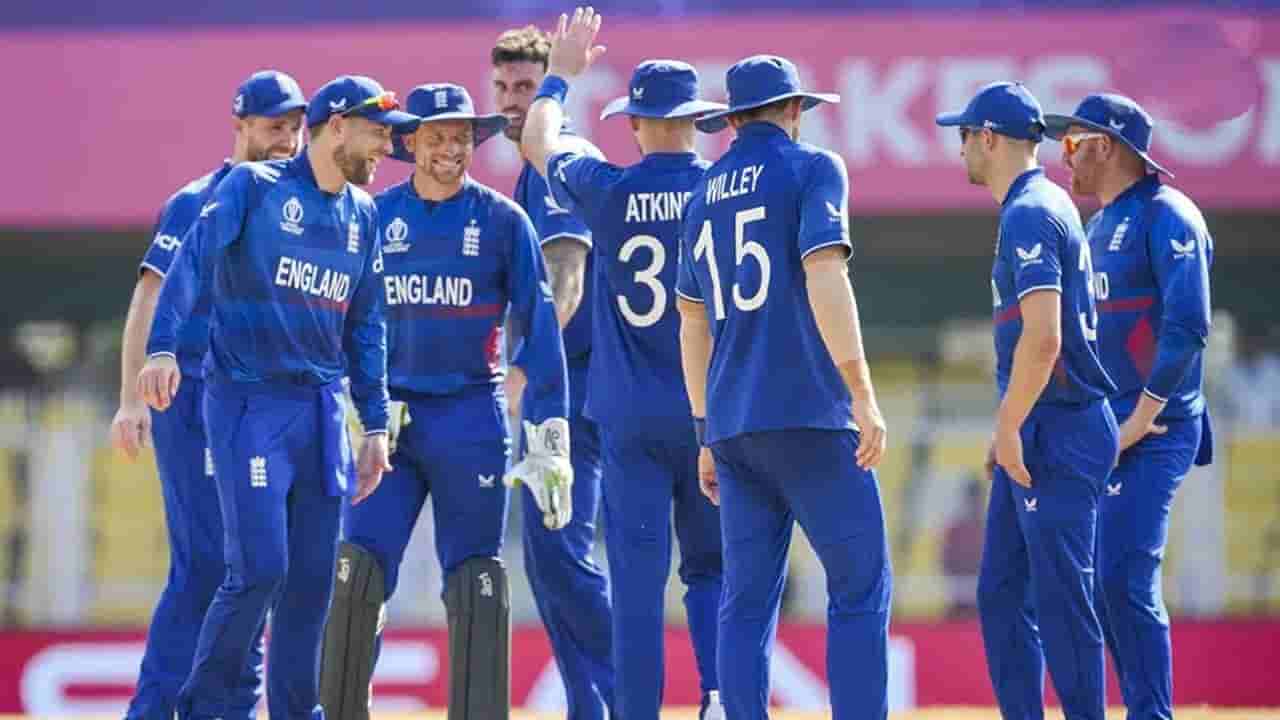 ENG vs BAN Match Report: బంగ్లాను చిత్తుగా ఓడించిన డిఫెండింగ్ ఛాంపియన్.. సత్తా చాటిన మలాన్, టాప్లీ..