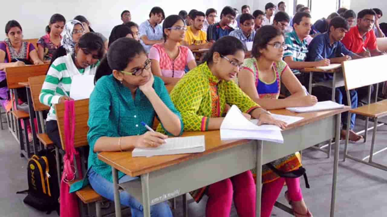 Campus Interviews: ఇటు ఇంజనీరింగ్ కాలేజీలు.. అటు ఫ్రెషర్స్‌‌కు షాక్.. ఐటీ దిగ్గజ సంస్థ కీలక ప్రకటన