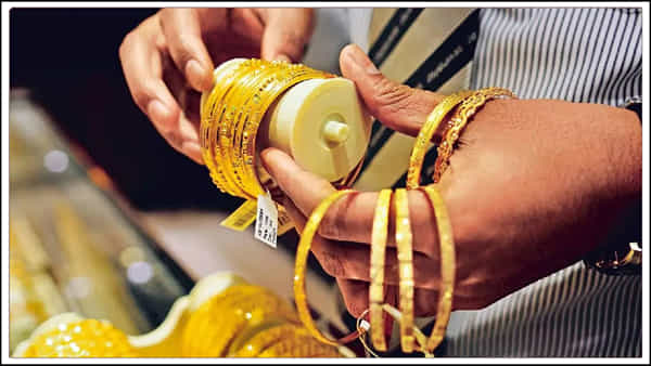 Gold Purity: పండగ సీజన్లో బంగారం కొంటున్నారా..? గోల్డ్ స్వచ్ఛతను చెక్ చేసుకోండిలా!