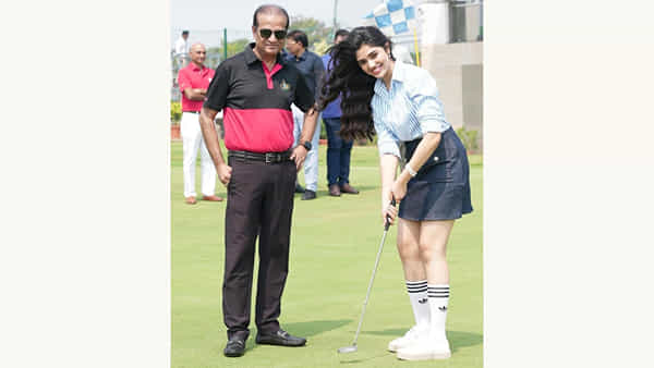 Hyderabad: సైబర్సిటీలో క్యాన్సర్ క్రూసేడర్స్ గోల్ఫ్ ఛాంపియన్షిప్.. ప్రారంభించిన టాలీవుడ్ బ్యూటీ కృతి శెట్టి