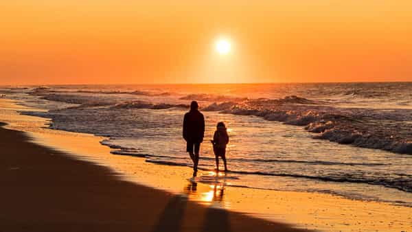 Health Tips: మీకు ఈ అలవాట్లు ఉన్నాయా.. మార్చుకోండి లేదంటే చాలా కష్టం!