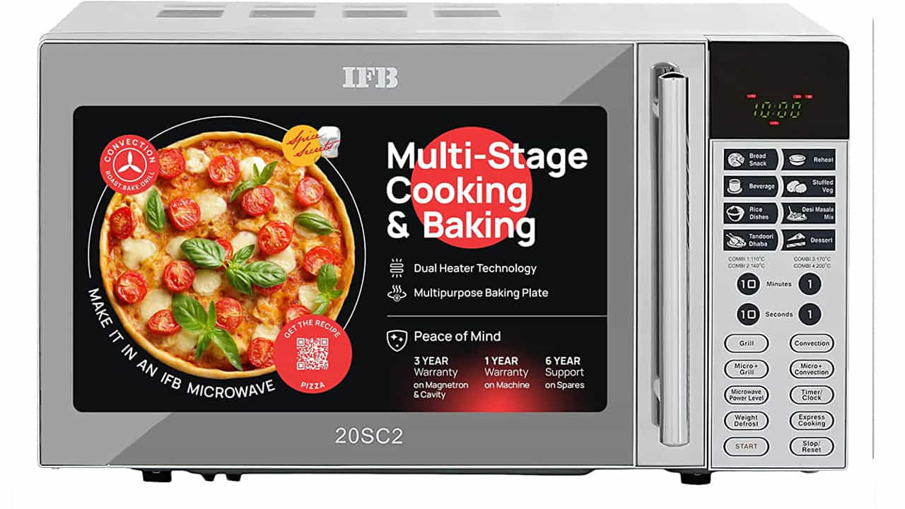IFB 20 L Convection Microwave Oven: ఐఎఫ్బీ కంపెనీకి చెందిన ఈ మైక్రోవేవ్ ఓవెన్ అసలు ధర రూ. 14,490కాగా 26 శాతం డిస్కౌంట్లో భాగంగా రూ. 10,690కి సొంతం చేసుకోవచ్చు. 20 లీటర్స్ కెసాసిటీగల ఈ మైక్రోవేవ్ ఓవెన్లో గ్రిల్లింగ్, రీహీటింగ్, డీఫారెస్టింగ్ వంటి ఫీచర్స్ను అందించారు. చైల్డ్ సేఫ్టీ లాక్ వంటి ప్రత్యేక ఫీచర్ ఈ మైక్రోవేవ్ సొంతం.