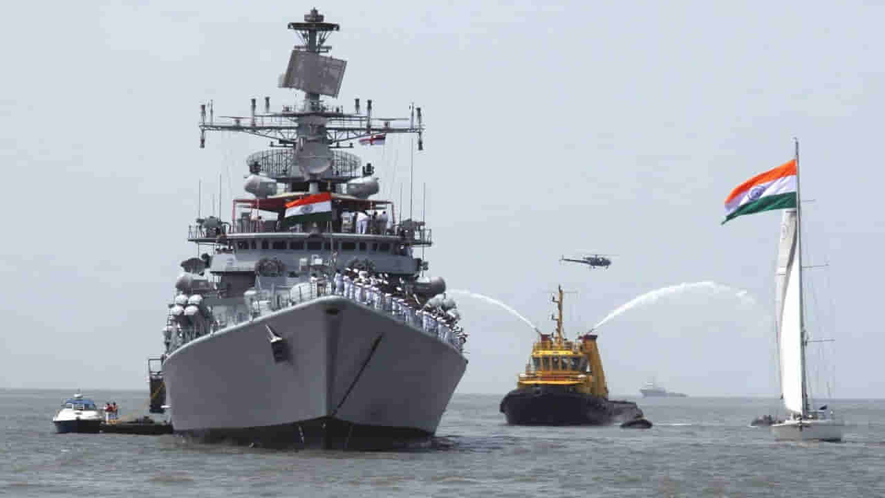 Indian Navy Officers: భారత్కు భారీ షాక్.. ఖతార్లో 8 మంది మాజీ ఇండియన్ నేవీ అధికారులకు మరణశిక్ష.. తీర్పును సవాల్ చేస్తూ..