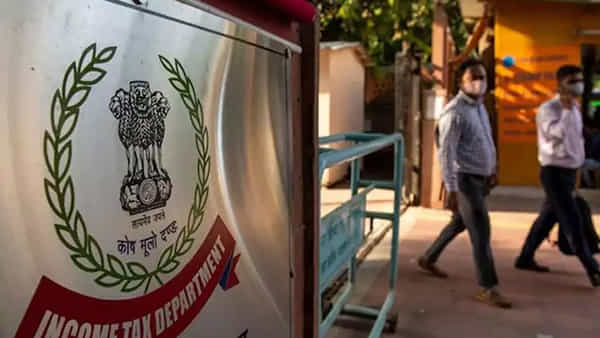 Telangana: హైదరాబాద్లో ఐటీ సోదాలు.. ఎమ్మెల్యే మాగంటి సోదరుడి ఇంట్లో తనిఖీలు..