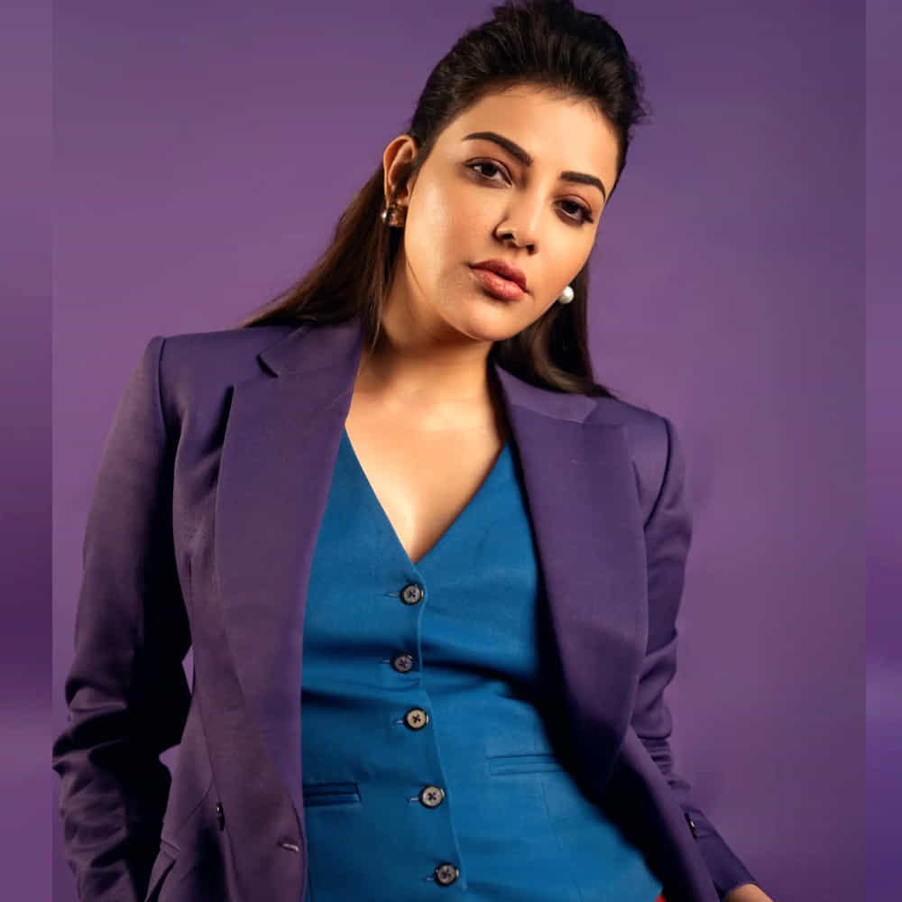 టాలీవుడ్ అందాల చందమామ తాజాగా రీ ఎంట్రీ ఇచ్చింది. కెరీర్ పీక్ లో ఉండగానే గౌతమ్ ను పెళ్లి చేసుకొని అభిమానులకు షాక్ ఇచ్చింది కాజల్.