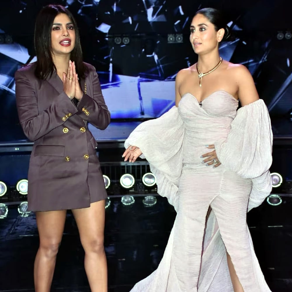 గొడవ పడటం అంటే మాటలు అనుకోవటం కాదు. ఏకంగా ఒకరి మీద ఒకరు చేయి చేసుకున్నారన్న ప్రచారం కూడా గట్టిగానే జరిగింది. అయితే ఈ వార్తలపై అప్పట్లో మౌనంగానే ఉన్న కరీనా... ఇన్నేళ్ల తరువాత స్పందించారు.