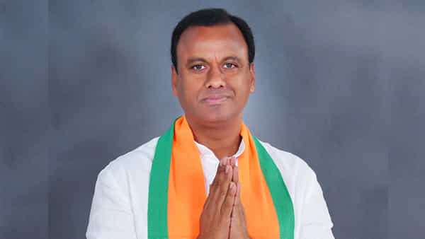 Telangana: రాజ్ గోపాల్ రెడ్డి వ్యూహం మార్చారా.? ఈసారి ఎక్కడి నుంచి పోటీ చేయనున్నారు.?
