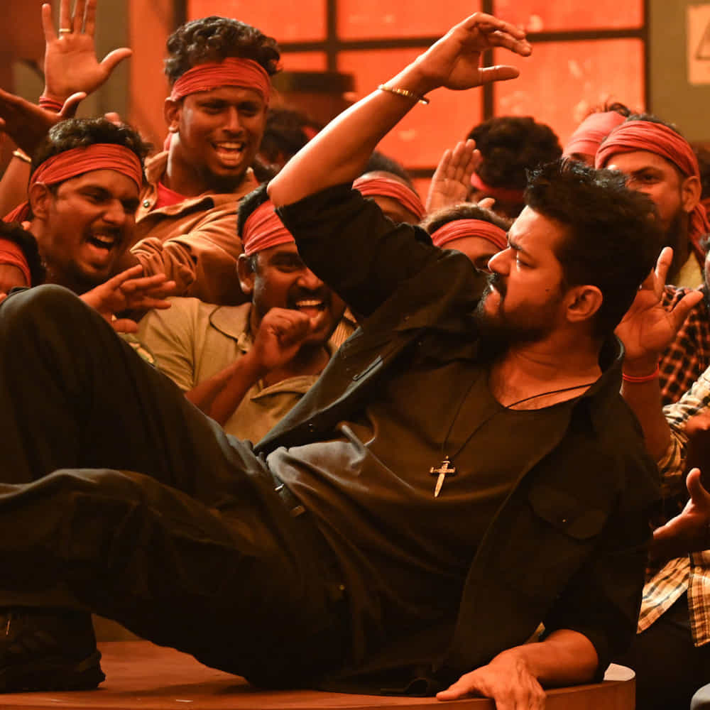 ఇప్పటికే జ్ఞానవేల్ దర్శకత్వంలో ఒక సినిమా చేస్తున్న ఈయన.. నెక్స్ట్ లొకేషన్ కనకరాజ్ దర్శకత్వంలో మరో సినిమా కమిట్ అయ్యాడు. ఈ రెండు సినిమాలు కూడా 2025 లోపే విడుదల కానున్నాయి. అవి కానీ హిట్ అయ్యాయి అంటే రజిని రేంజ్ మళ్లీ పెరగడం ఖాయం.