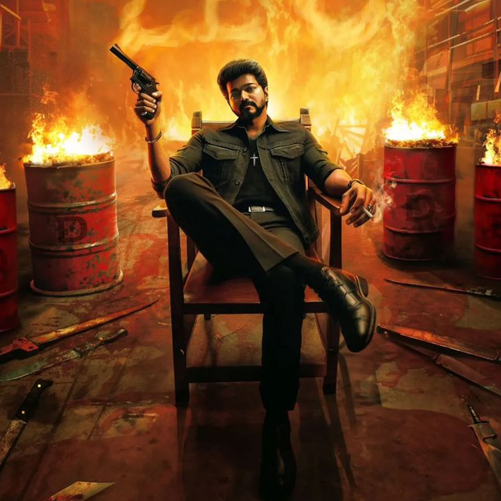 ముందు ఆడియో ఫంక్షన్ క్యాన్సిల్ కావడం.. తర్వాత షోస్ అనుమతి ఇవ్వకపోవడం.. ఇప్పుడు టికెట్ రేట్లు.. ఇవన్నీ చూస్తుంటే లియోను టార్గెట్ చేసారని అర్థమవుతుందంటున్నారు అభిమానులు.