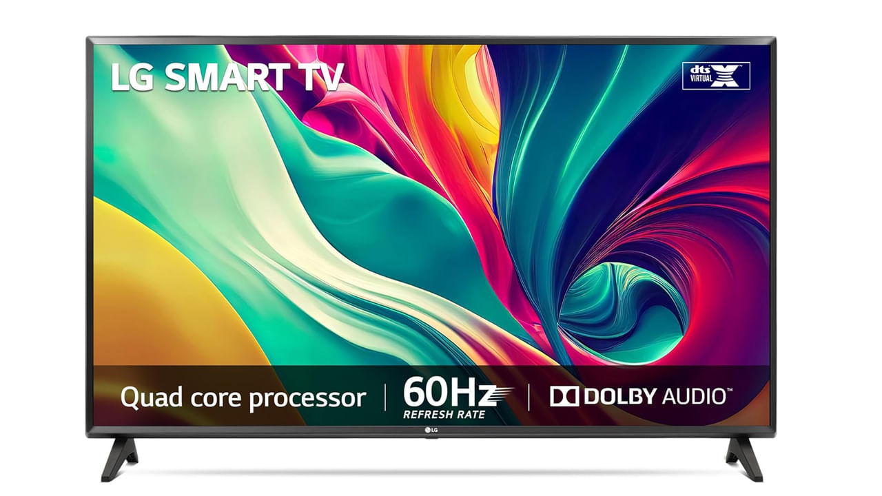  LG 80 cm (32 inches): తక్కువ ధరలో ఎల్జీ వంటి బ్రాండెడ్‌ టీవీని సొంతం చేసుకునే అవకాశాన్ని అమెజాన్‌ అందిస్తోంది. ఈ స్మార్ట్‌ ఫోన్‌ అసలు ధర రూ. 21,990కాగా ఏకంగా 45 శాతం డిస్కౌంట్లో భాగంగా కేవలం రూ. 11,990కే సొంతం చేసుకునే అవకాశం కల్పిస్తోంది. వీటితో పాటు పలు బ్యాంకులకు చెందిన కార్డులతో కొనుగోలు చేసే అదనం డిస్కౌంట్‌ సైతం లభిస్తోంది. ఇక ఈ టీవీ ఫీచర్ల విషయానికొస్తే ఇందులో 720పీ రిజల్యూషన్‌తో కూడిన 32 ఇంచెస్‌ ఎల్‌ఈడీ డిస్‌ప్లేను అందించారు. 10 వాట్స్‌ అవుట్‌పుట్‌తో కూడిన రెండు స్పీకర్లను అందించారు. 