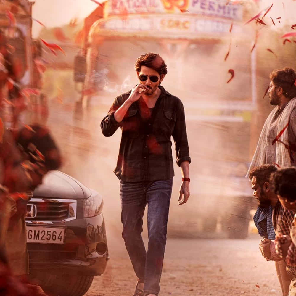 ఈ సినిమా షూటింగ్ శరవేగంగా జరుగుతోంది. ఈ సినిమాకు గుంటూరు కారం అనే టైటిల్ ను ఖరారు చేశారు. ఈ సినిమాలో శ్రీలీల హీరోయిన్ గా నటిస్తోంది.