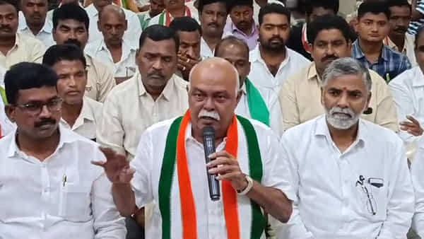 మాజీ ఎమ్మెల్సీ సంచలన వ్యాఖ్యలు .. ఎమ్మెల్యే తనను చంపేందుకు సుపారీ గ్యాంగ్ ను రంగంలోకి దింపారంటూ..