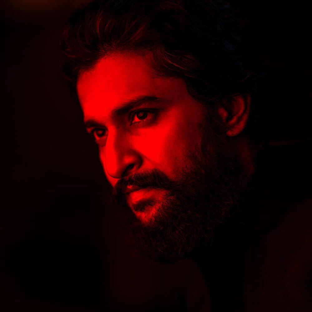 డిసెంబర్ 7న హాయ్ నాన్నను రిలీజ్ చేయబోతున్నట్లు డిస్ట్రిబ్యూటర్లకు కూడా నిర్మాతలు చెప్పినట్లు తెలుస్తుంది.. కానీ దీనిపై అధికారిక సమాచారం రాలేదు. డిసెంబర్ 7న విడుదల చేద్దాం అనుకుంటే.. అక్కడ కూడా పోటీ భీకరంగా ఉంది.