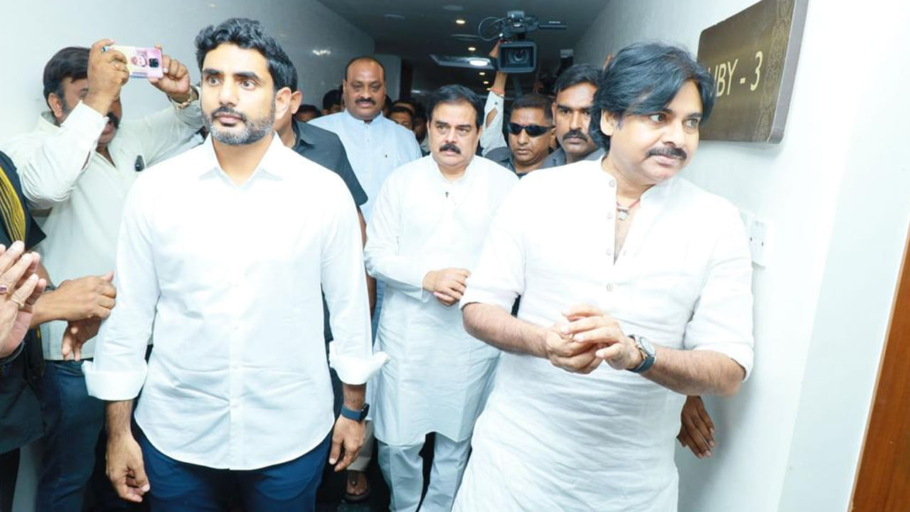TDP- Janasena: మూడు గంటలు.. 6 అంశాలు.. ఉమ్మడి మ్యానిఫెస్టోపై టీడీపీ-జనసేన క్లారిటీ..!