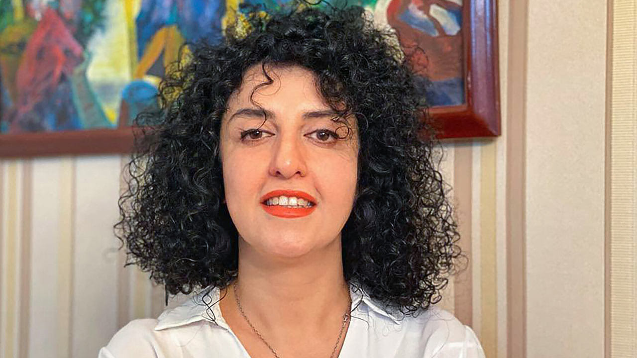 2023 ఏడాదికి గాను నోబెల్ పురస్కారాల ప్రకటన సోమవారం మొదలైన విషయం తెలిసిందే. వారం రోజుల పాటు ఈ పురస్కరాల ప్రకటన కొనసాగనుంది. ఈ నేపథ్యంలోనే శుక్రవారం.. 2023 ఏడాదికిగా నోబెల్ శాంతి బహుమతిని ప్రకటించారు. 