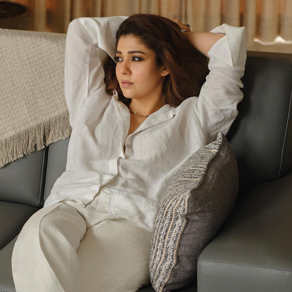 40 ఏళ్లలోనూ నెంబర్ వన్ హీరోయిన్గా ఉండటం అనేది చిన్న విషయం కాదు.. కానీ తనకు ఇవన్నీ మామూలే అంటున్నారు నయనతార. ఈ భామ దూకుడు ముందు కుర్ర హీరోయిన్లు కూడా నిలబడలేకపోతున్నారు.