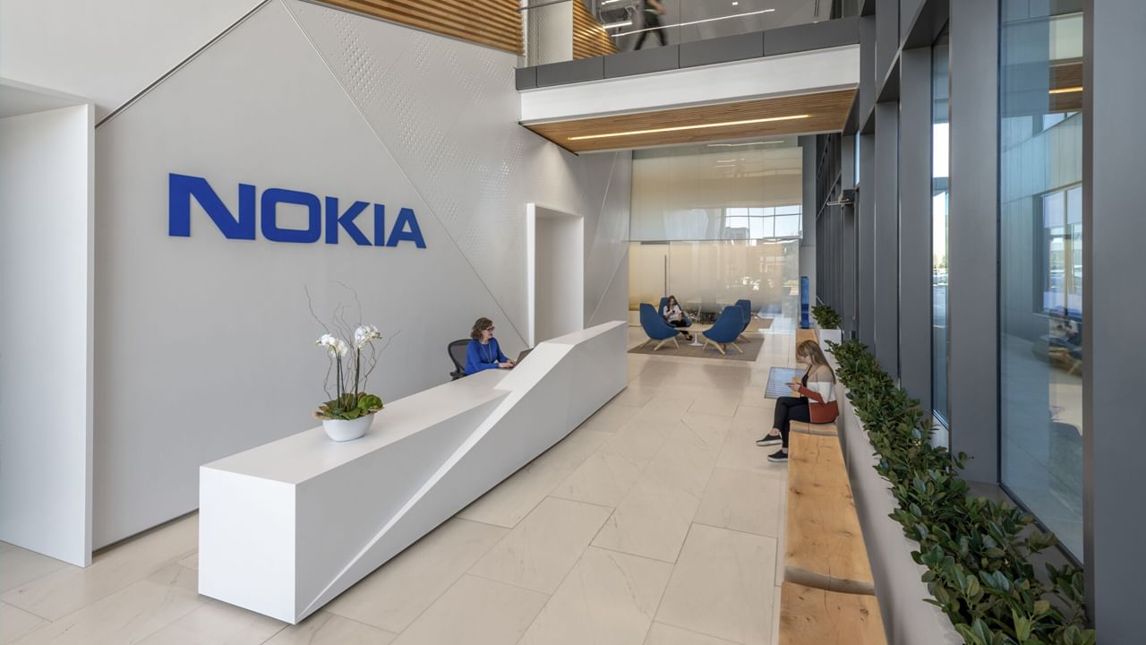 Nokia Layoff: 14 వేల మంది ఉద్యోగులను తొలగించిన నోకియా.. కారణం ఏంటంటే..