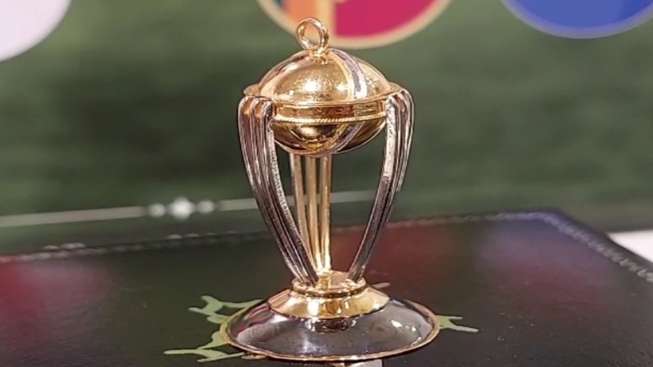 Gold World Cup Trophy: బంగారంతో తయారు చేసిన ప్రపంచ కప్‌ ట్రోఫీ.. అందరినీ ఆకట్టుకుంటోంది.. వీడియో హల్‌చల్‌