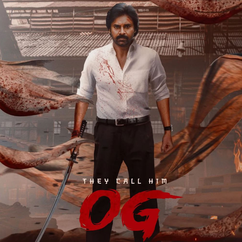 ఇందులో ఫ్యామిలీ ఎమోషన్స్ను సుజీత్ హైలైట్ చేయనున్నారు. కథ మలుపు తిరిగేదే కుటుంబం వల్ల అని.. మాఫియా కారణంగా వాళ్లకేమైంది.. ఓజి అప్పుడేం చేస్తాడనే నేపథ్యంలో ఈ సినిమా కథ సాగుతుందని తెలుస్తుంది.