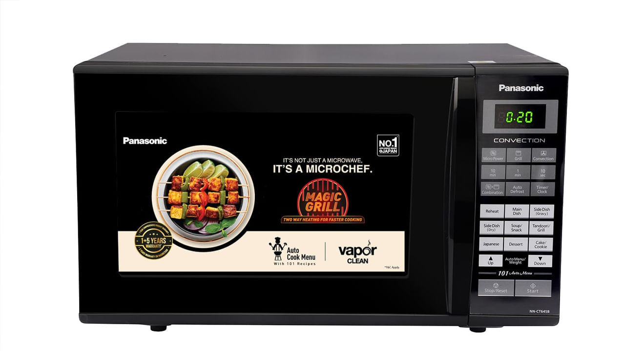 Panasonic 27L Convection Microwave Oven: పానసోనిక్‌ కంపెనీకి చెందిన ఈ ఓవెన్‌ అసలు ధర రూ. 16,190కాగా, 33 శాతం డిస్కౌంట్‌లో భాగంగా రూ. 10,790కి సొంతం చేసుకోవచ్చు. 27 లీటర్స్‌ కెపాసిటీ గల ఈ ఓవెన్‌లో ఆటో కుక్‌, రీ హీట్‌, వేపర్‌ క్లీన్‌ వంటి ఫీచర్స్‌ను అందించారు. పలు బ్యాంకులకు చెందిన కార్డులతో కొనుగోలు చేస్తే అదనంగా డిస్కౌంట్ పొందొచ్చు. 