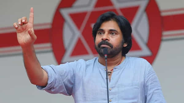 Andhra Pradesh: కృష్ణా పర్యటనలో పవన్ మౌనానికి కారణం ఏంటి.? అసలేం జరగుతోంది.?