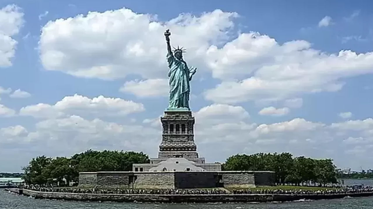 Statue of Liberty: అమెరికాకు ఫ్రాన్స్ ఇచ్చిన బహుమతి స్టాట్యూ ఆఫ్ లిబర్టీ.. 137 ఏళ్లు పూర్తి..