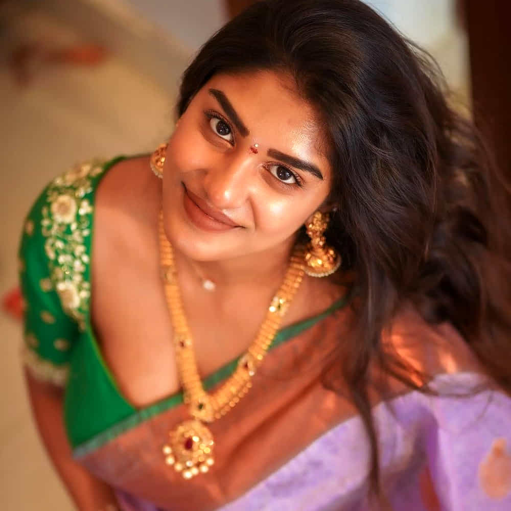 ప్రముఖ నటి సురేఖ వాణి కూతురు ఈ బ్యూటీ. ఈ అమ్మడు సోషల్ మీడియాలో చాలా యాక్టివ్ గా ఉంటుంది. సుప్రీతకు నెట్టింట విపరితమైన ఫ్యాన్ ఫాలోయింగ్ ఉంది.