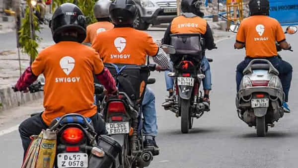 Swiggy: ప్రపంచ కప్ సమయంలో స్విగ్గీకి రికార్డ్ స్థాయిలో ఆదాయం.. ప్రతి ఆర్డర్పై భారీగా డబ్బులు