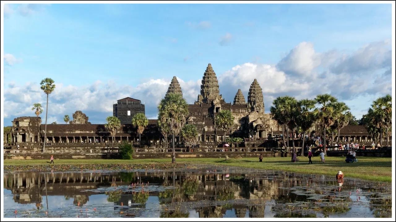 ఈ ఆలయం కంబోడియాలోని అంకోర్‌లో ఉంది. సిమ్రిప్ నగరంలో మెకాంగ్ నది ఒడ్డున అంగ్కోర్ ఉంది. ఈ  ఆలయానికి ఎంతో చరిత్ర ఉంది. ఇతర ప్రాంతాల నుంచి భక్తులు ఈ ఆలయాన్ని సందర్శిస్తుంటారు.