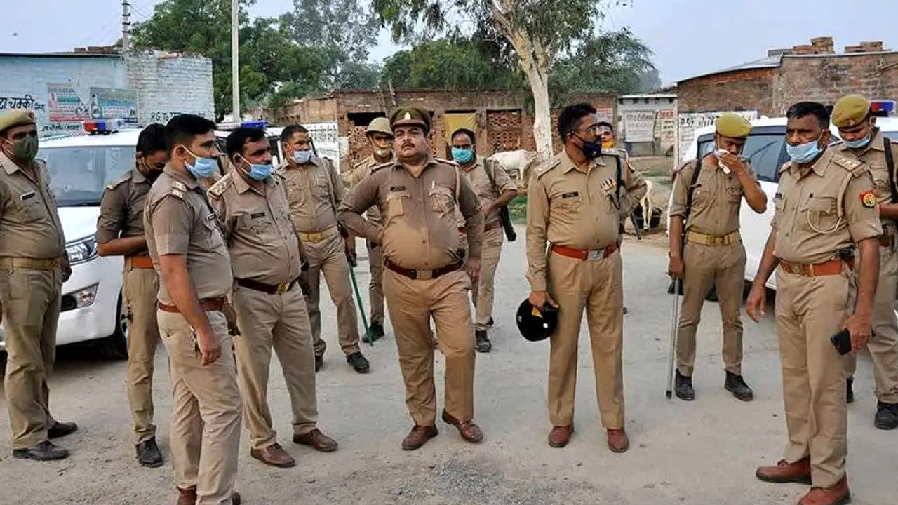 UP Police Retirement: 50 ఏళ్లు పైబడిన పోలీసులకు పదవీ విరమణ..! సర్కార్‌ ఉత్తర్వులు జారీ..