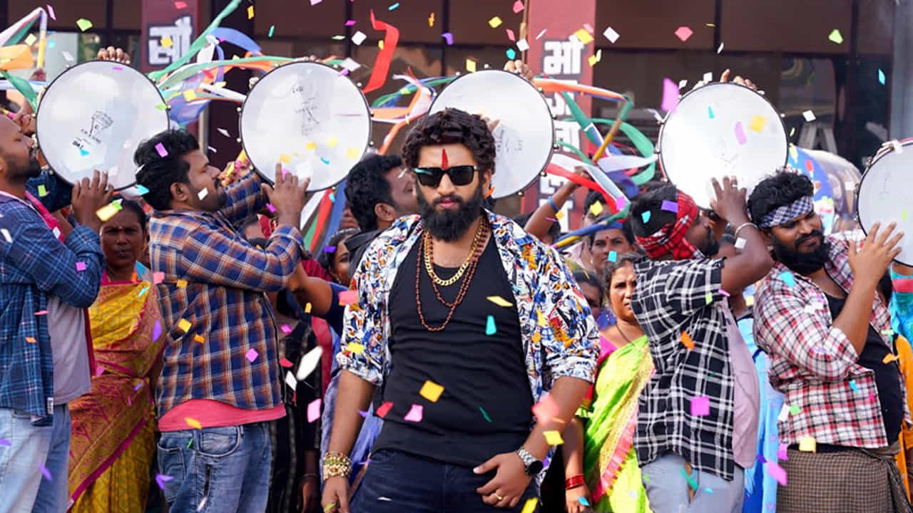 కంచర్ల ఉపేంద్ర, సావిత్రి కృష్ణ జంటగా ఆర్యన్ సుభాన్ ఎస్కే దర్శకత్వంలో తెరకెక్కుతున్న సినిమా ఉపేంద్ర గాడి అడ్డా. ఇప్పటికే షూటింగ్ పూర్తి చేసుకున్న ఈ చిత్రాన్ని నవంబర్లో విడుదల చేయబోతున్నట్లు ప్రకటించారు దర్శక నిర్మాతలు. తాజాగా ఈ చిత్ర ప్రీ రిలీజ్ వేడుక జరిగింది. దీనికి పలువురు సినీ ప్రముఖులు హాజరయ్యారు.