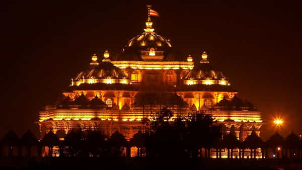 Diwali Akshardham: అక్షరధామ్ ఆలయంలో మొదలైన దీపావళి వేడుకలు.. అంగరంగ వైభవంగా..