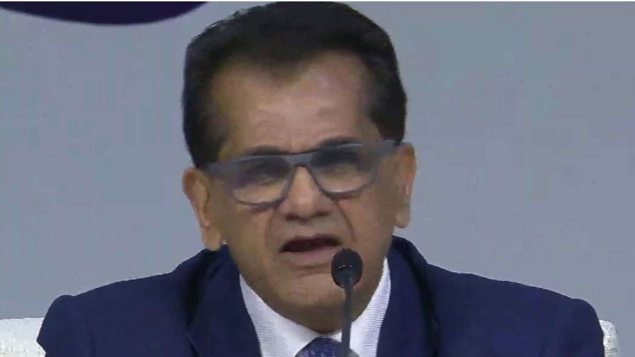 Amitabh Kant: దేశంలో విక్రయించే ప్రతి మొబైల్ హ్యాండ్‌సెట్ భారతలోనే తయారీః అమితాబ్ కాంత్