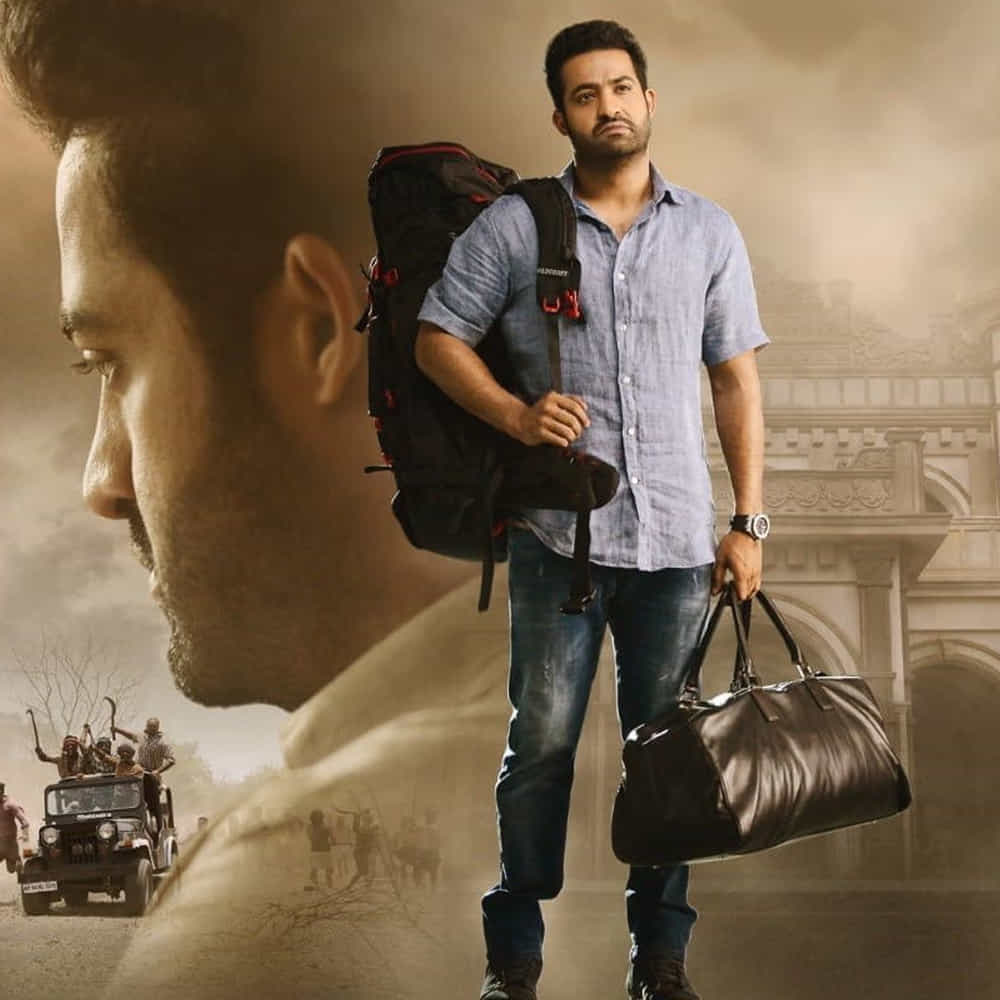 పులెందల పూలంగళ్ల కాన్నుంచి, కడప కోట్రెడ్డి సర్కిల్ దాంకా... అంటూ రాయలసీమ యాసలో తారక్ చెప్పిన అరవింద సమేత డైలాగులకు ఫ్యాన్స్ ఈలలు గోలలు మస్తుగా వినిపించాయి.