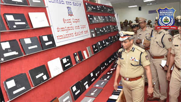 Crime news: బెంగళూరు టెకీ చేతి వాటం..133 ల్యాప్టాప్లు, 19 ఫోన్లు చోరీ! ఖరీదైన గాడ్జెట్స్ ఎక్కడున్నా చిటికెలో మాయం