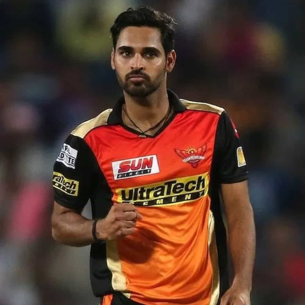 దీంతో అతడిని వెస్టిండీస్ టూర్కు పరిగణనలోకి తీసుకోలేదు. వన్డే క్రికెట్కు దూరంగా ఉన్నాడు. అయితే, ఇప్పుడు మళ్లీ ఫామ్లోకి వచ్చాడు. ముస్తాక్ అలీ ట్రోఫీలో అతను కేవలం 5.84 ఎకానమీ రేటుతో 16 వికెట్లు తీశాడు. బీసీసీఐ టీ20 ప్రపంచకప్ సన్నాహాలపై దృష్టి సారిస్తోంది. ఇది కూడా భువనేశ్వర్ కుమార్కు అగ్నిపరీక్షేలా మారింది.