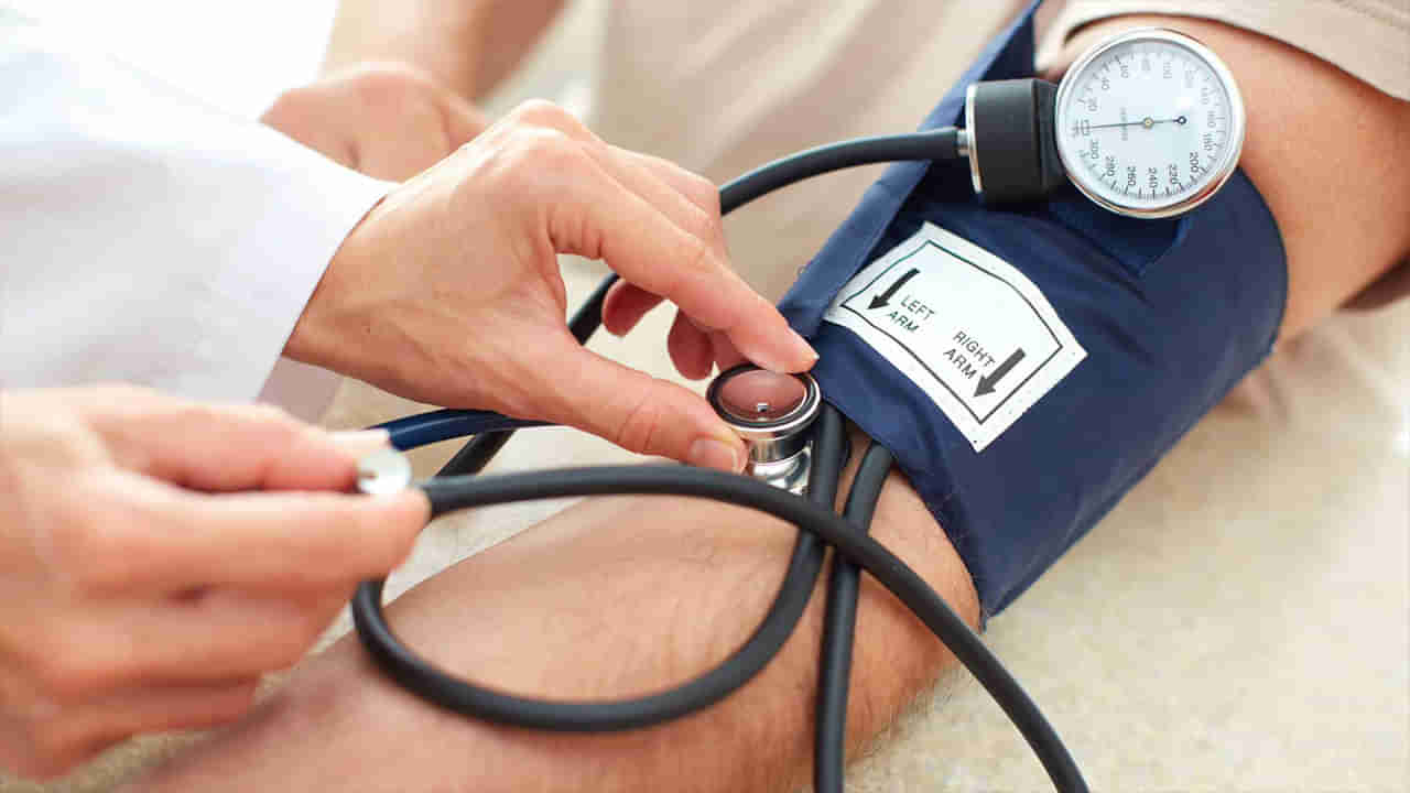 Blood Pressure: ఏయే వయసుల వారికి బీపీ ఎంతెంత ఉండాలో తెలుసా? సాదారణ రక్తపోటు కొలతలు ఇవే