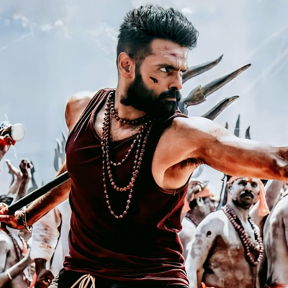 ఈ  డబుల్‌ ఇస్మార్ట్ అటు డైరక్టర్‌కి, ఇటు హీరోకి డబుల్‌ కంబ్యాక్‌ అవుతుందా? డబుల్‌ మ్యాడ్‌నెస్‌కి రెడీగా ఉండండి అంటూ టీమ్‌తో మణిశర్మ జాయిన్‌ అయిన విషయాన్ని హ్యాపీగా ప్రకటించారు పూరి అండ్‌ టీమ్‌.