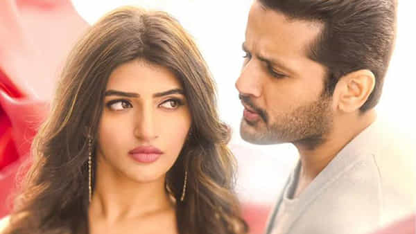Nithiin: 300 మంది డ్యాన్సర్లతో నితిన్, శ్రీలీల స్టెప్పులు.. ఎక్స్ట్రా ఆర్డినరీ మ్యాన్ మాస్ సాంగ్..