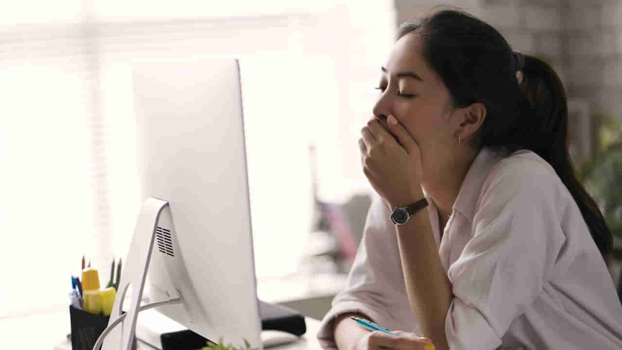 Sleep: మధ్యాహ్నం తిన్న తర్వాత నిద్ర ఎందుకు వస్తుందో తెలుసా.? అసలు కారణాలు ఇవే..