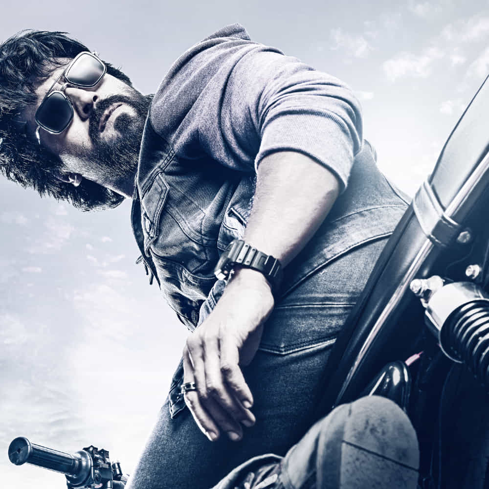 అదేంటో కానీ రామ్ చరణ్ గేమ్ ఛేంజర్ సినిమాకు ఏదీ సరిగ్గా కలిసిరావడం లేదు. షూటింగ్ సవ్యంగా సాగుతుందా అంటే ఇండియన్ 2 కారణంగా దర్శకుడు శంకర్ దీనిపై తక్కువగానే ఫోకస్ చేస్తున్నారు.