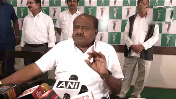 HD Kumaraswamy: కాంగ్రెస్ హామీ భజనకు ఐదు రాష్ట్రాల ప్రజలు మోసపోవద్దు: హెచ్డి కుమారస్వామి
