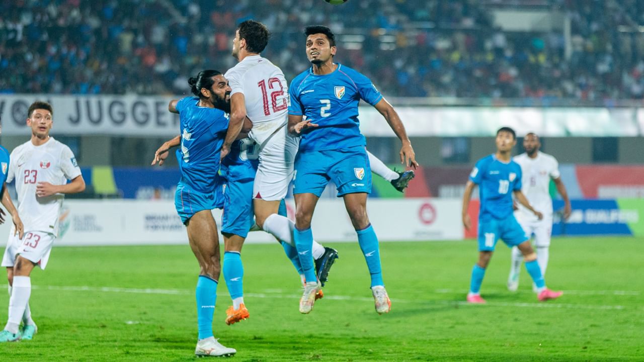 India vs Qatar: ఖతార్ చేతిలో ఖంగుతిన్న భారత ఫుట్బాల్ జట్టు.. ఫిఫా ప్రపంచకప్ క్వాలిఫైయర్లో ఘోర పరాజయం..