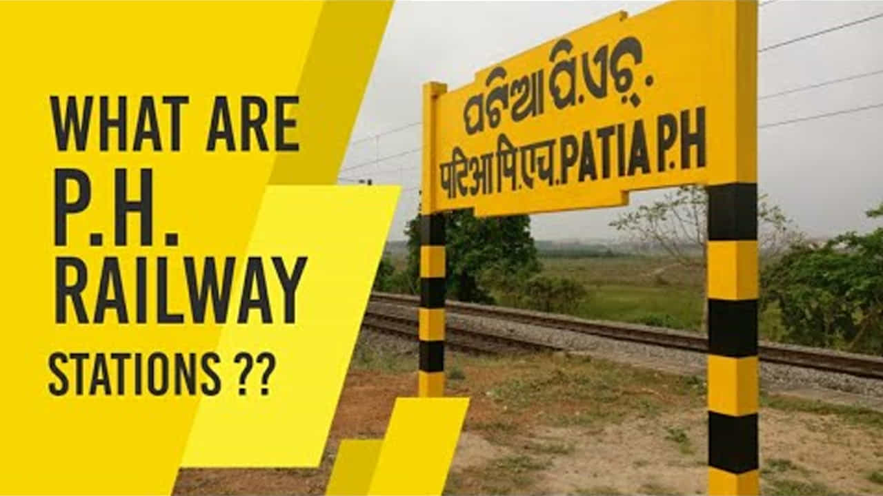 ఈ స్టేషన్లలో టిక్కెట్లను ఎవరు విక్రయిస్తారు అనే ప్రశ్న తలెత్తవచ్చు. టిక్కెట్లను విక్రయించేందుకు రైల్వే శాఖ స్థానిక వ్యక్తులను కాంట్రాక్ట్, కమీషన్ ప్రాతిపదికన నియమించుకుంటుంది.