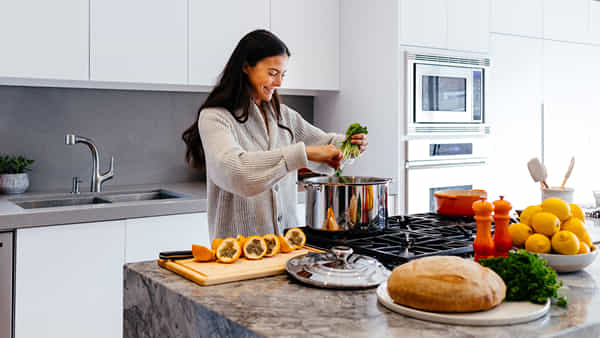 kitchen tips: ఈ కిచెన్ టిప్స్ పాటిస్తే.. వంటింట్లో మ్యాజిక్ చేయొచ్చు..